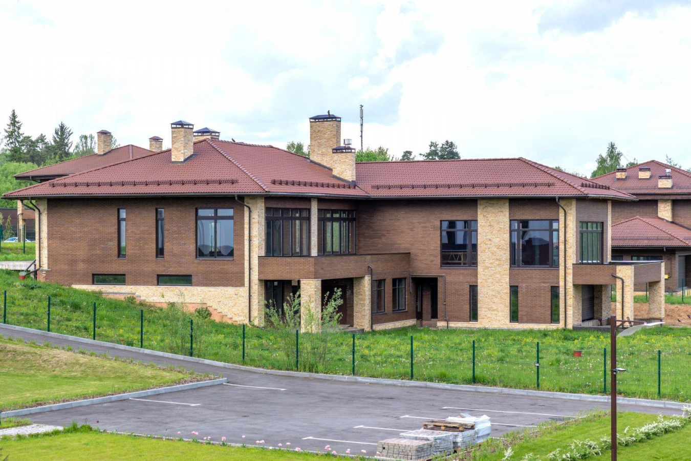 Коттеджи в продаже на Киевском шоссе